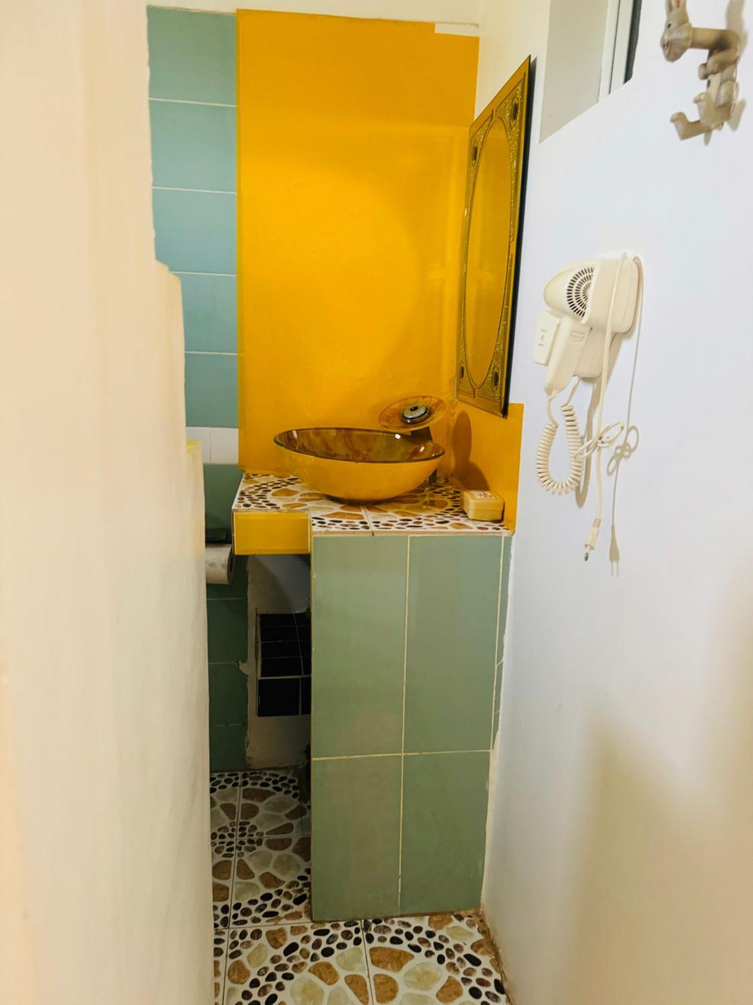 Bed and Breakfast Grace House Jacuzzi Saly Portudal Esterno foto