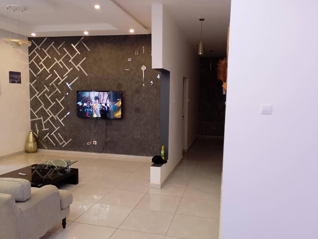Bed and Breakfast Grace House Jacuzzi Saly Portudal Esterno foto